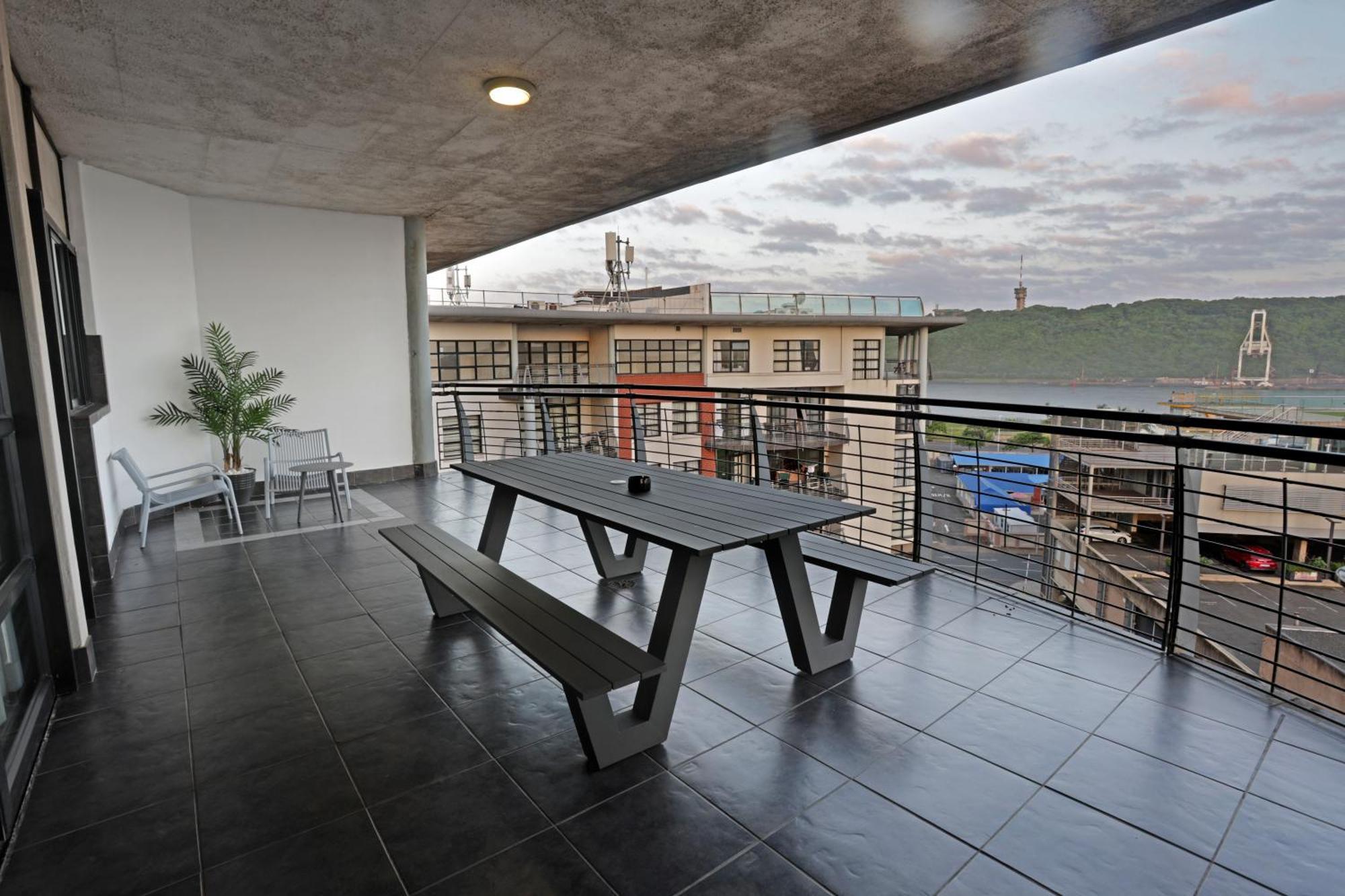 Stay At The Point - Peaceful Plentiful Penthouse 德班 外观 照片